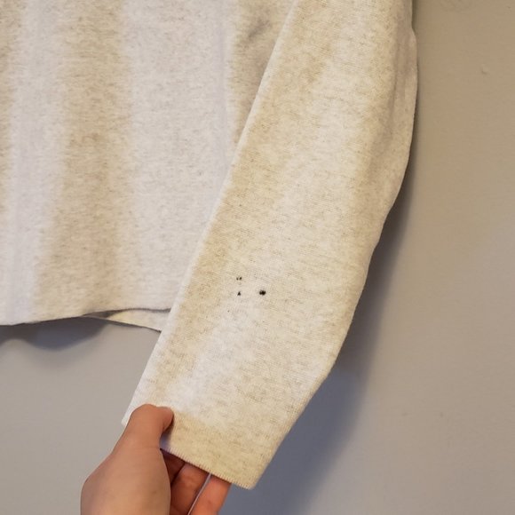 H&M Sweater - Picture 4 of 6